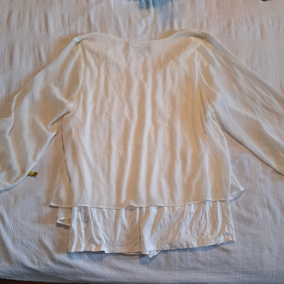 Apt 9 women's size Large Ivory colored blouse with necklace, new - Picture 10 of 15